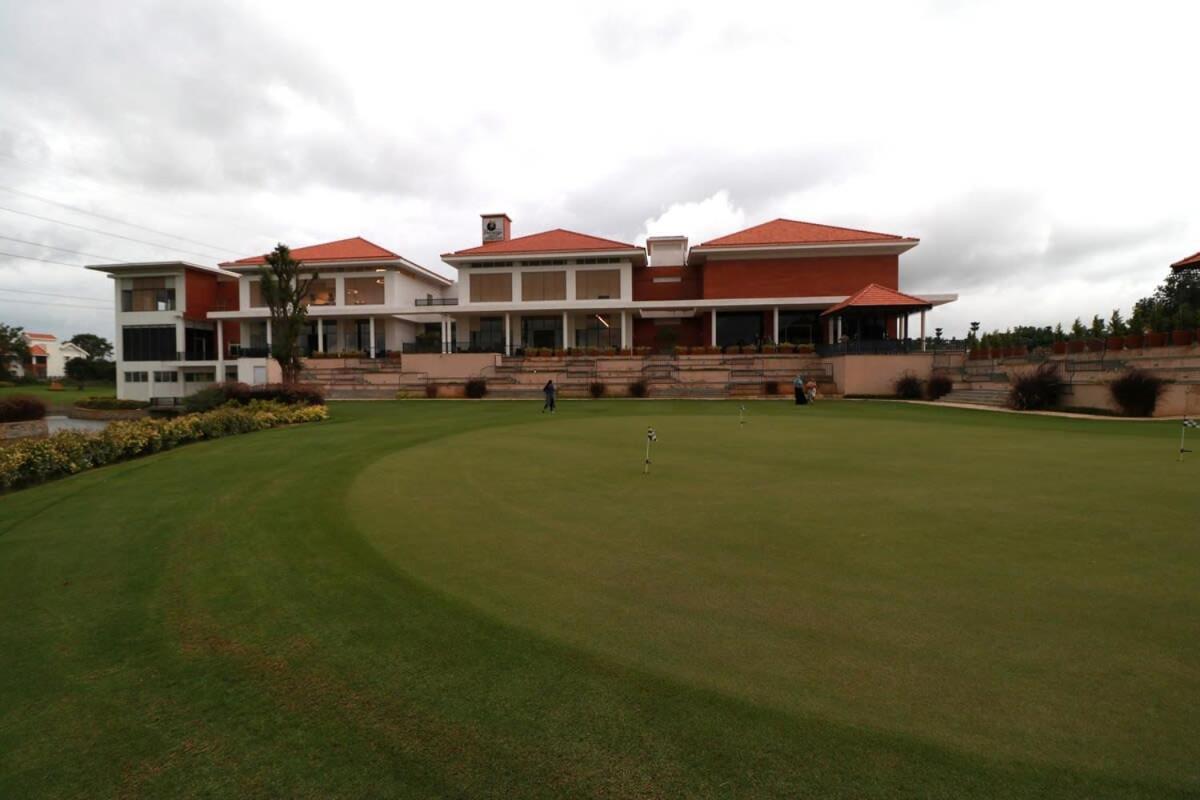 Welcome To Serenity-Luxury Villa At Prestige Augusta Golf Village Bangalore Exterior foto