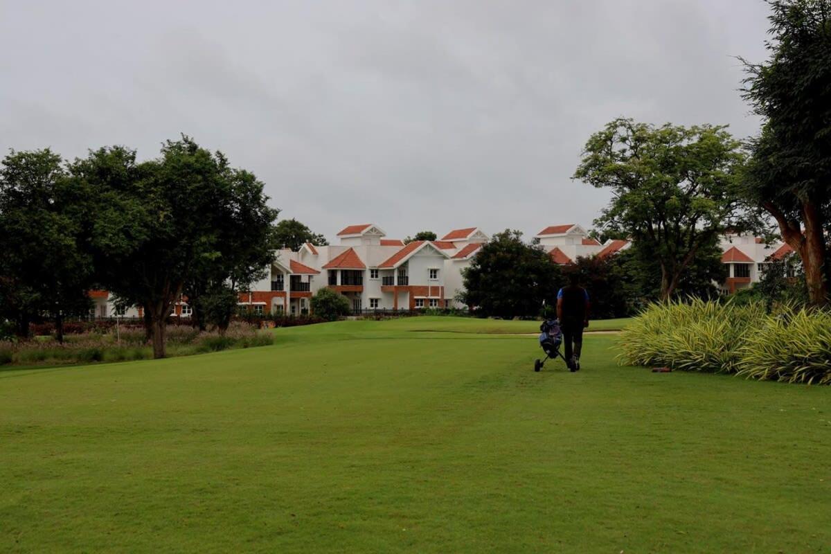 Welcome To Serenity-Luxury Villa At Prestige Augusta Golf Village Bangalore Exterior foto