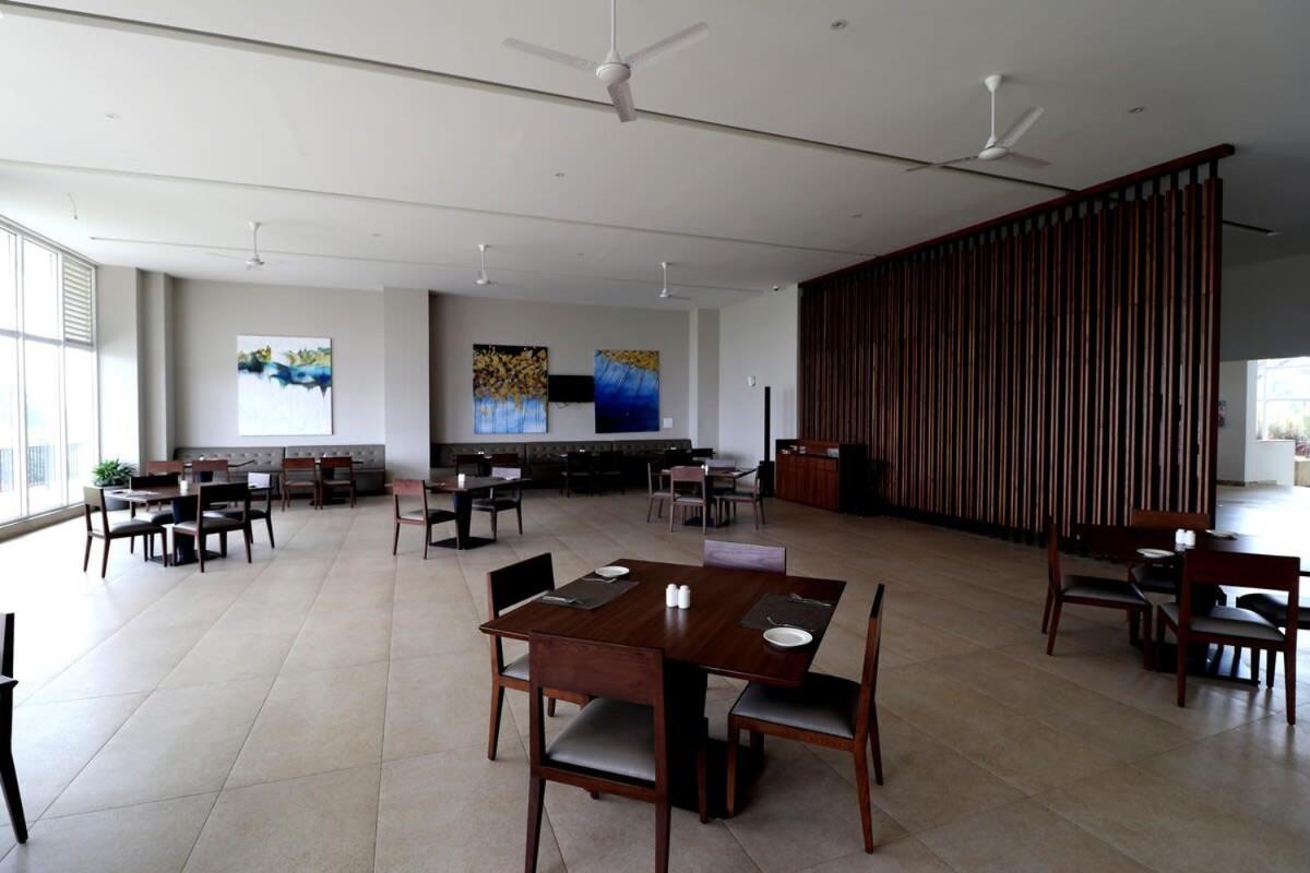 Welcome To Serenity-Luxury Villa At Prestige Augusta Golf Village Bangalore Exterior foto